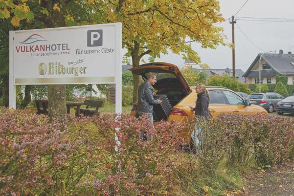 Koffer packen - Kurzurlaub im Vulkanhotel Steffelberg in der Eifel